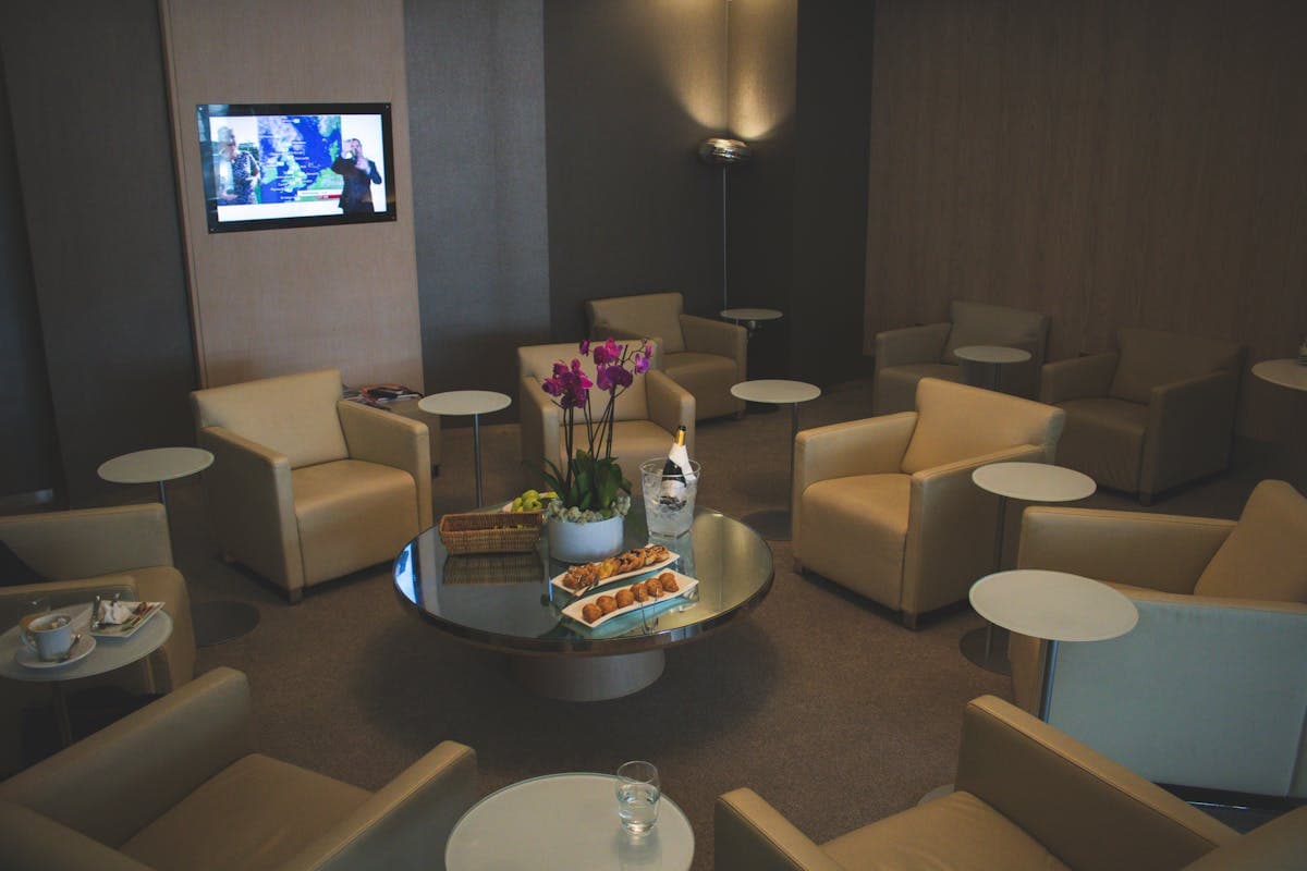 Airport VIP fast track lounge Lyon