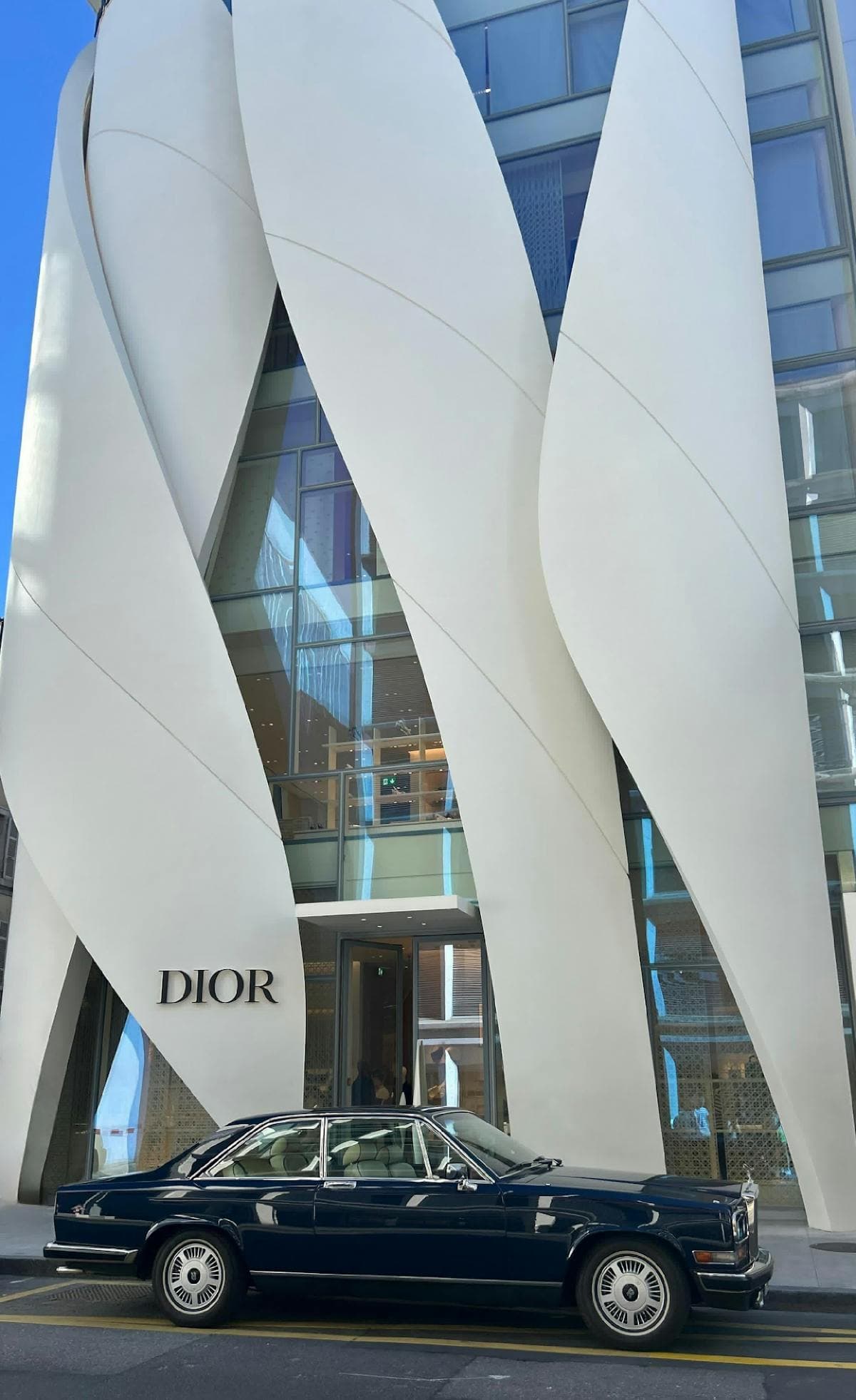 Personal shopping chauffeur Carré d'Or Lyon